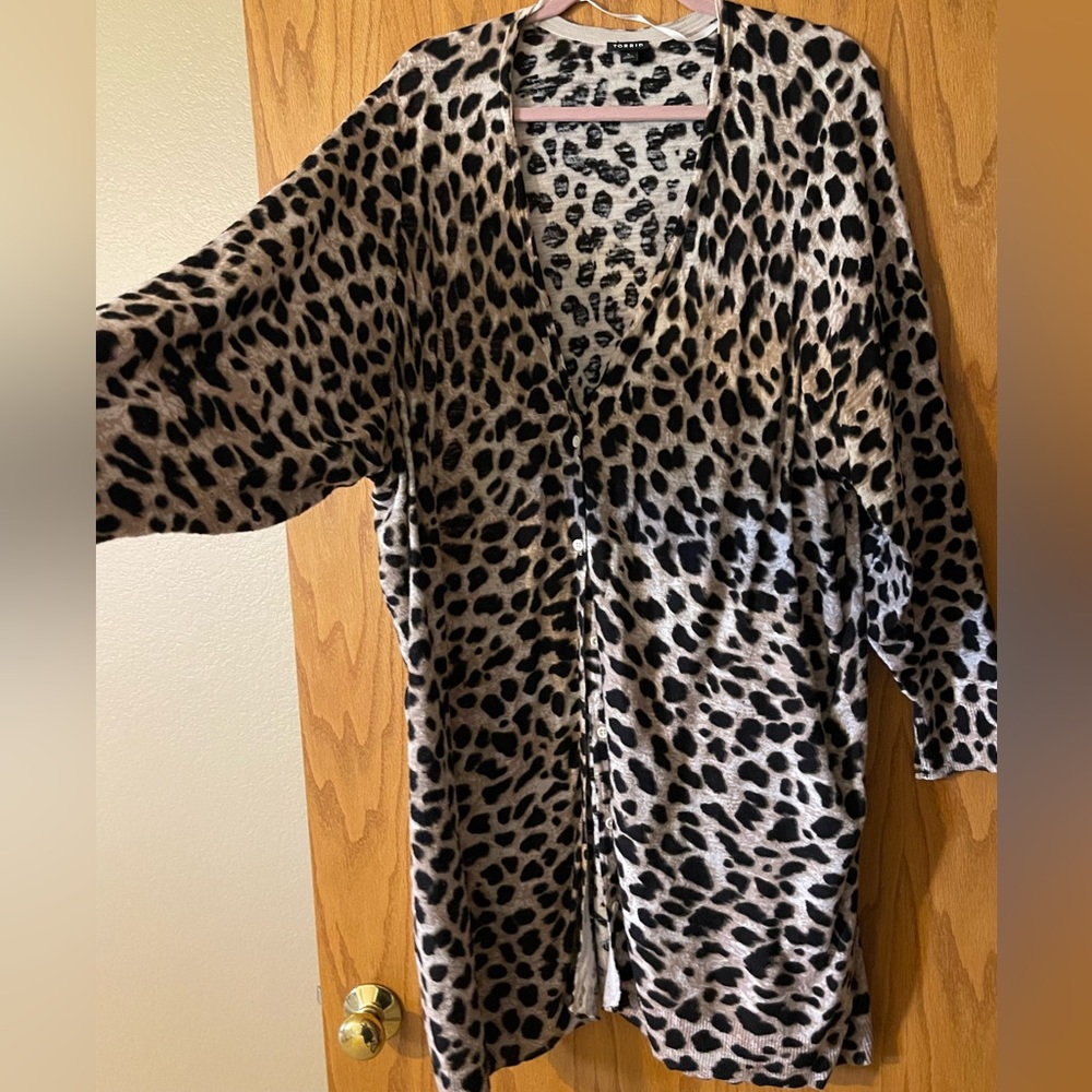Torrid Size 5, Thin long cardi